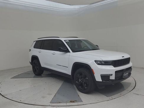 New 2025 Jeep Grand Cherokee L Limited w/ Luxury Tech Group II image 3