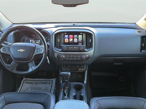 Used 2017 Chevrolet Colorado Z71 image 18