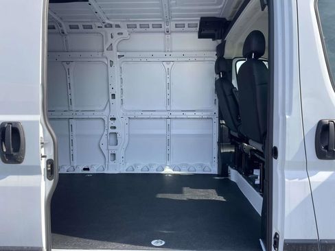 New 2026 RAM ProMaster 2500 w/ Convenience Group image 16