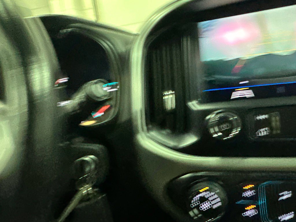 Used 2022 Chevrolet Colorado LT w/ LT Convenience Package AWD/4WD image 28