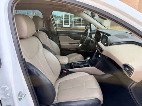 Used 2020 Hyundai Santa Fe SEL FWD image 12