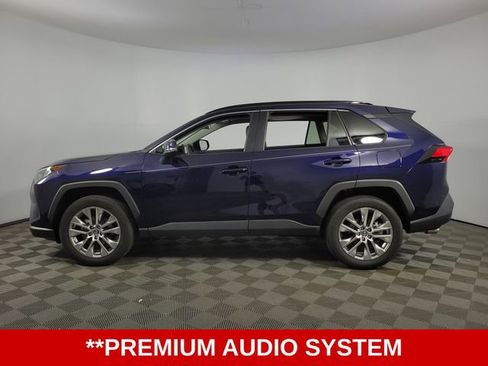 Used 2021 Toyota RAV4 XLE Premium image 7
