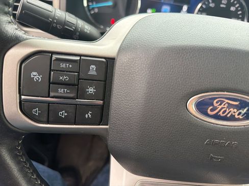 Used 2022 Ford Expedition XLT AWD/4WD image 30
