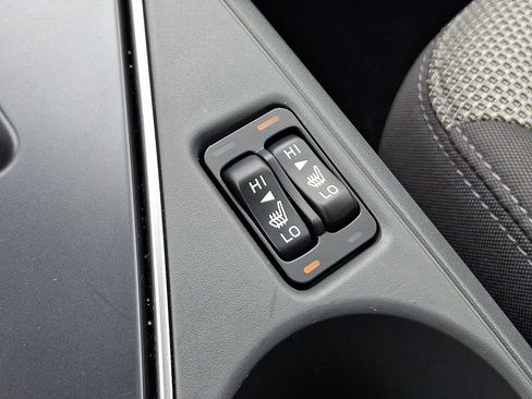 Certified 2024 Subaru Crosstrek 2.0i Premium image 22