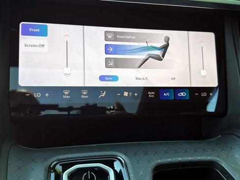 New 2025 Jeep Wagoneer S Limited image 17