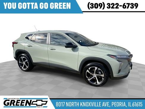 Used 2024 Chevrolet Trax RS w/ Sunroof Package image 1