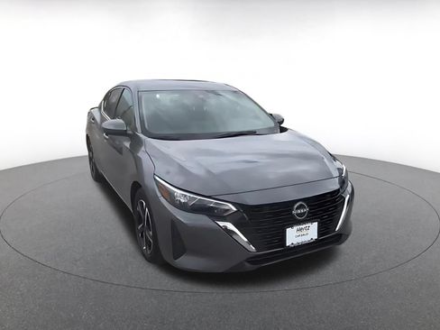 Used 2025 Nissan Sentra SV FWD image 3