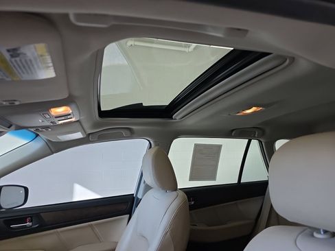 Used 2018 Subaru Outback 2.5i Limited image 38