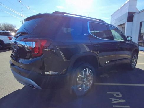 Certified 2023 GMC Acadia SLE w/ Driver Convenience Package image 2