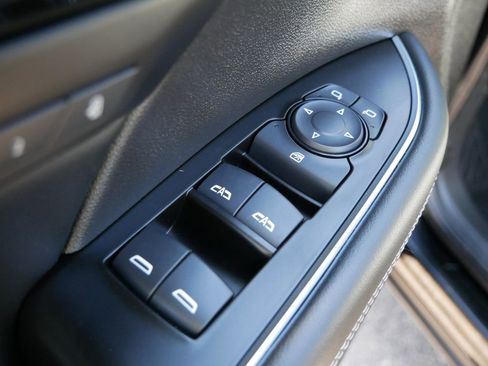 Used 2023 Buick Envision Essence w/ Sport Touring Package AWD/4WD image 21