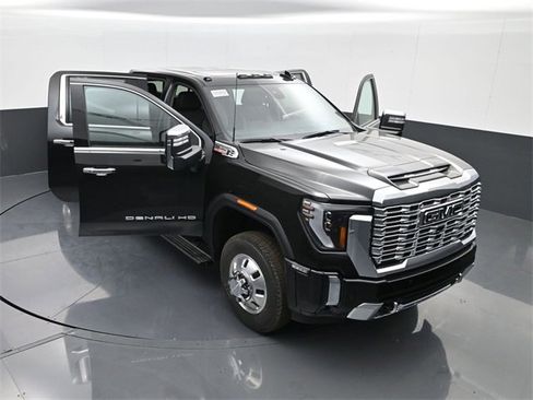 New 2026 GMC Sierra 3500 Denali w/ Denali Reserve Package image 29