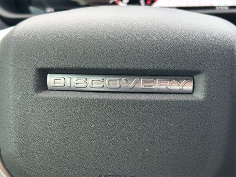 Used 2024 Land Rover Discovery Dynamic SE image 42