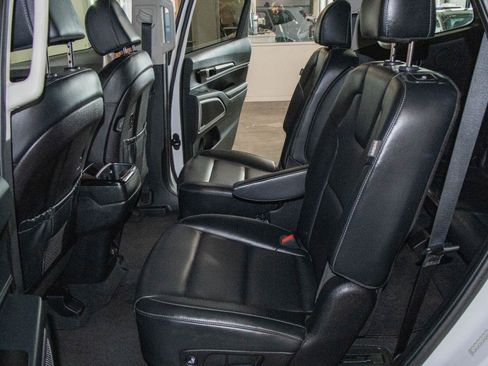 Used 2025 Kia Telluride S AWD/4WD image 15
