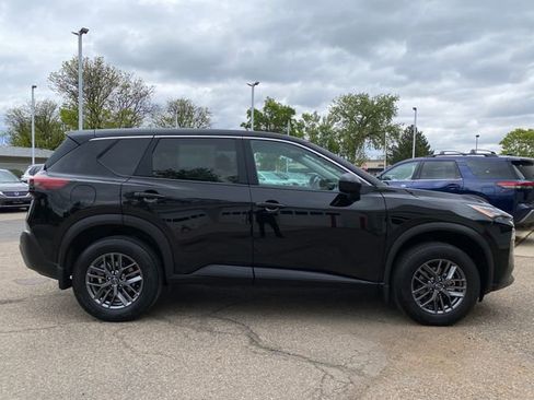 Certified 2023 Nissan Rogue S AWD/4WD image 6