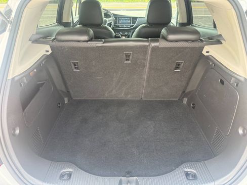 Used 2020 Buick Encore Preferred FWD image 9