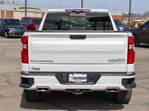 Used 2023 Chevrolet Silverado 1500 High Country w/ Technology Package image 4