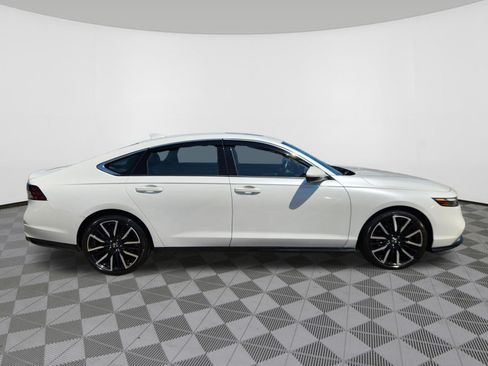 Certified 2023 Honda Accord Touring image 6