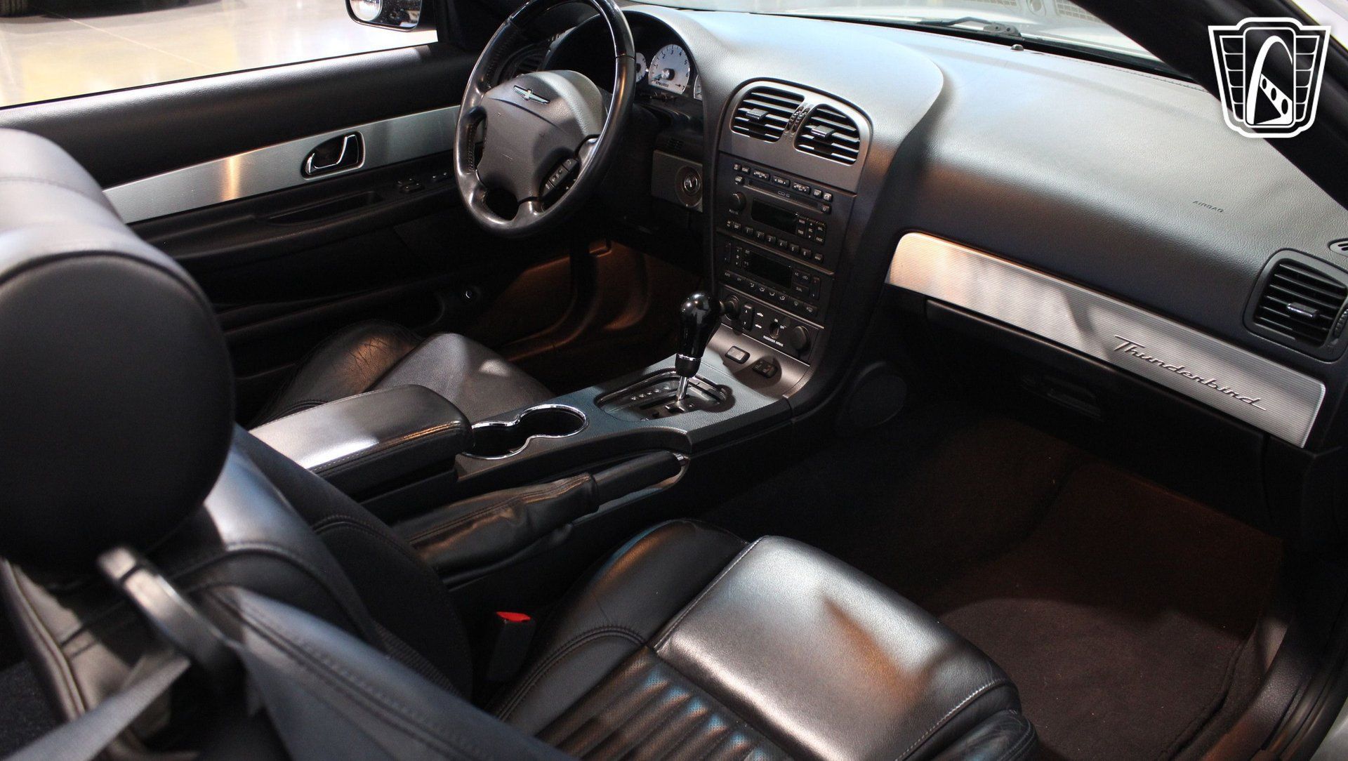 Used 2004 Ford Thunderbird RWD image 16