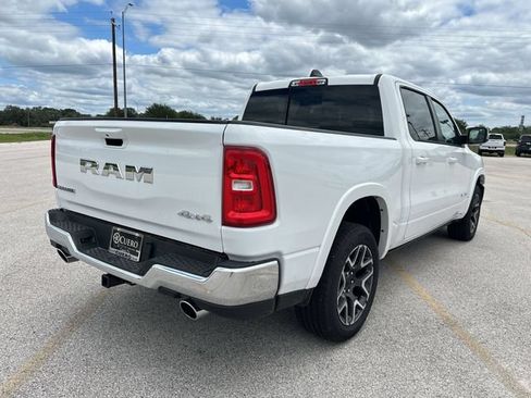 Used 2025 RAM 1500 Laramie AWD/4WD image 5