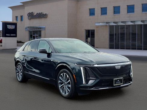 Used 2024 Cadillac Lyriq Sport AWD/4WD image 3
