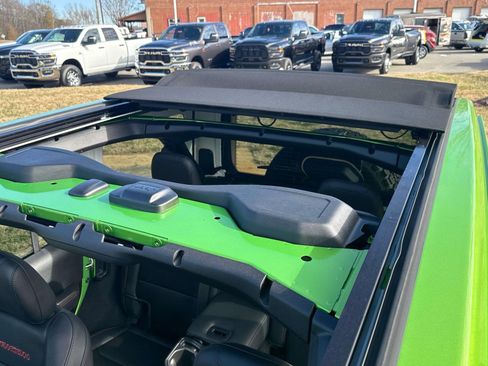 Used 2025 Jeep Wrangler Unlimited Rubicon image 23