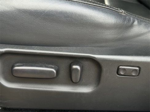 Used 2023 Toyota Tacoma Limited image 30