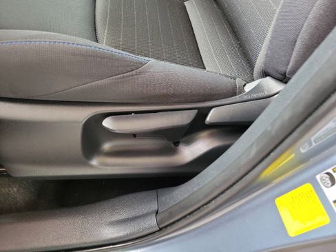 Certified 2024 Toyota Corolla Cross SE image 14