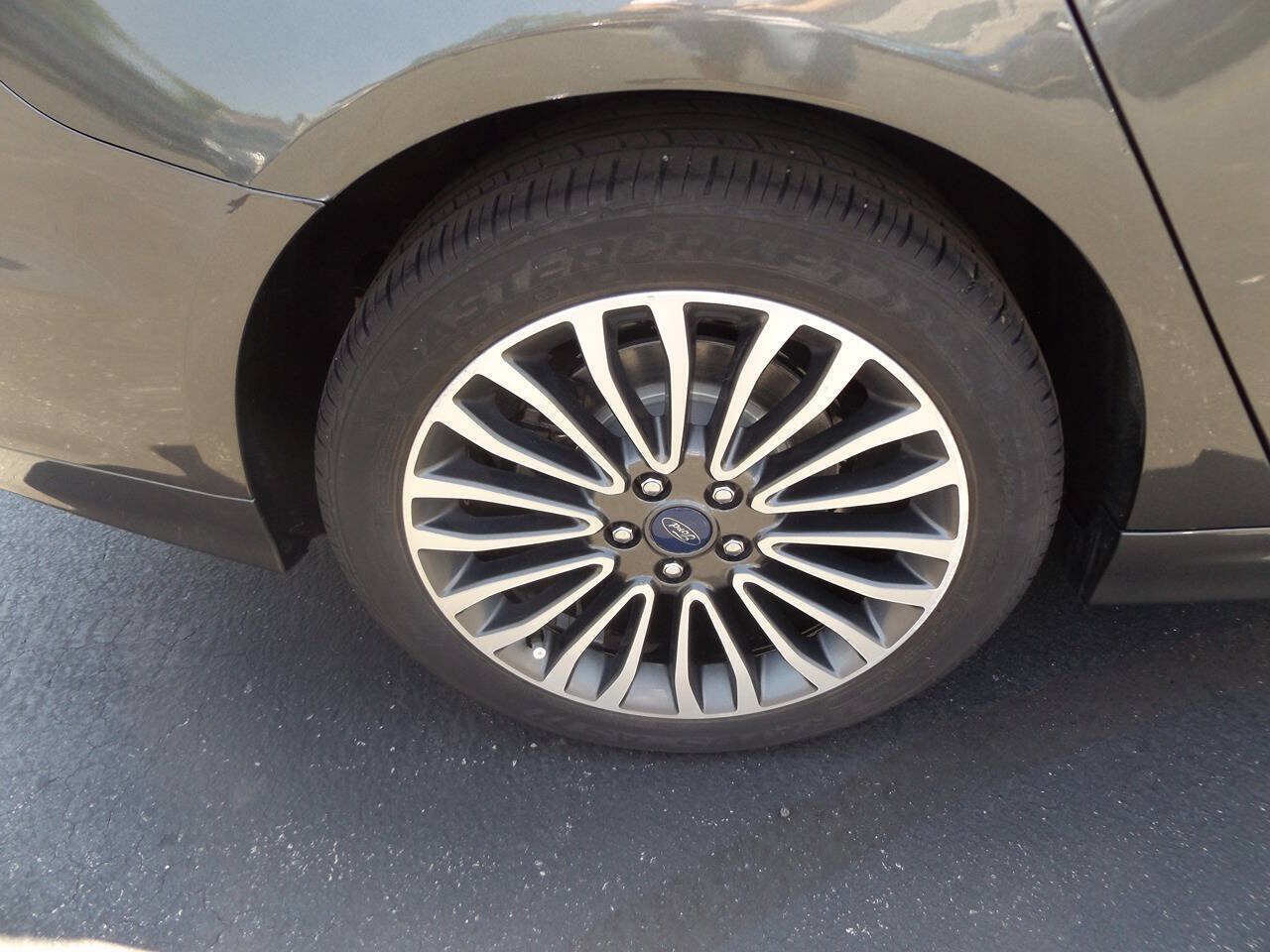 Used 2018 Ford Fusion Titanium AWD/4WD image 35