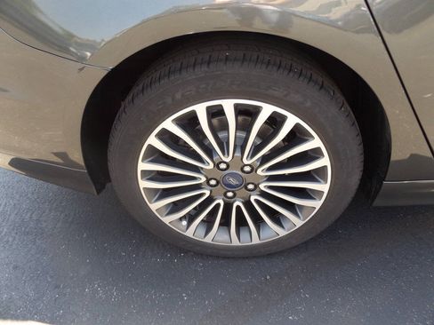 Used 2018 Ford Fusion Titanium AWD/4WD image 35