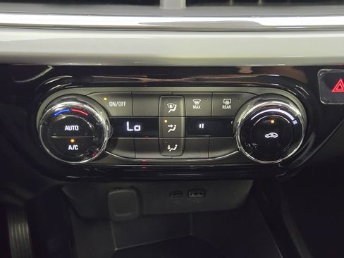 New 2026 Chevrolet Trax LT FWD image 20