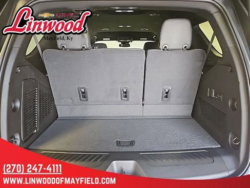 New 2026 GMC Yukon Elevation image 12