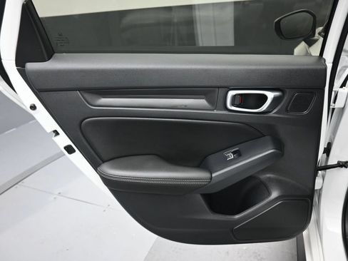 Used 2024 Honda Civic EX-L image 28