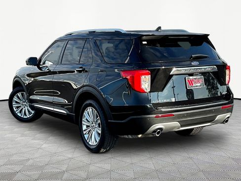 Used 2021 Ford Explorer Limited w/ Equipment Group 301A AWD/4WD image 4