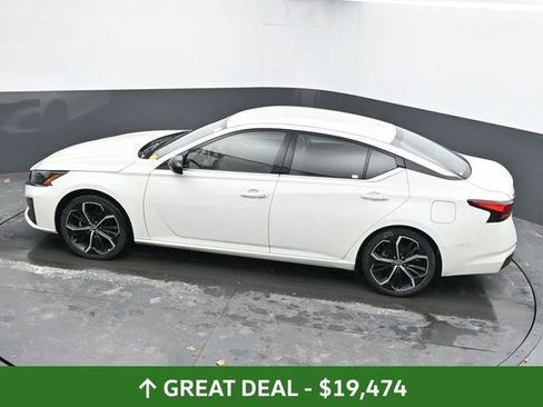Used 2024 Nissan Altima 2.5 SR image 41
