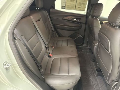 Used 2025 Chevrolet TrailBlazer ACTIV w/ Driver Confidence Package image 28