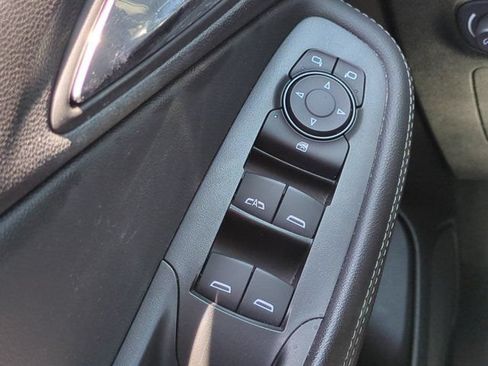 Used 2023 Buick Encore GX Select w/ Safety Package II AWD/4WD image 21