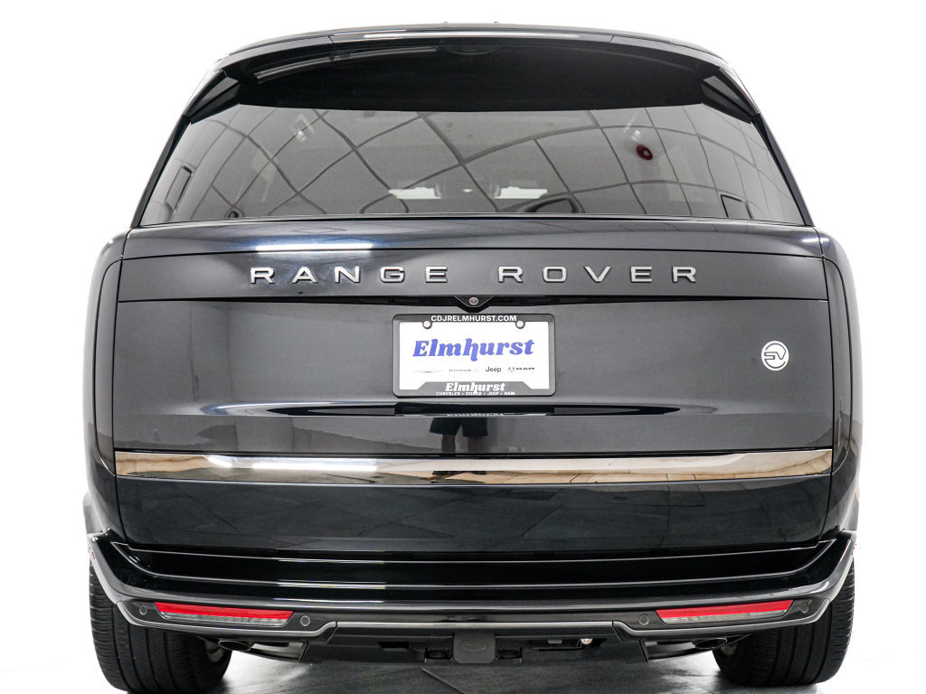 Used 2024 Land Rover Range Rover SV AWD/4WD image 6