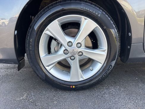 Used 2013 Toyota Corolla LE w/ Premium Pkg image 9