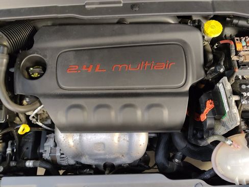 Used 2019 Jeep Compass Latitude w/ Popular Equipment Group AWD/4WD image 30