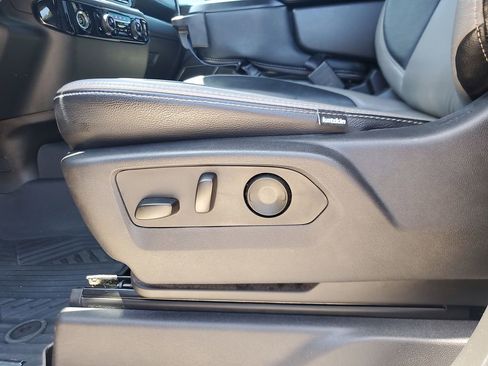 Used 2024 Chevrolet Silverado 1500 RST AWD/4WD image 16