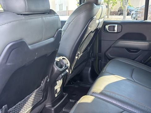 Used 2024 Jeep Wrangler High Altitude AWD/4WD image 30