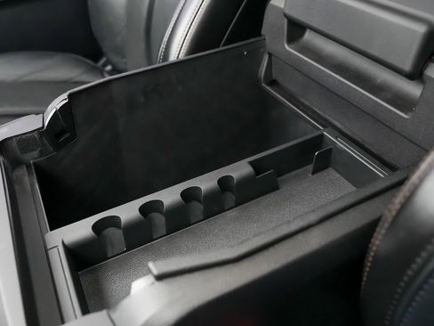 Used 2019 Ford Expedition Platinum image 31