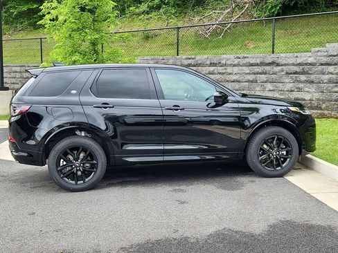 New 2026 Land Rover Discovery Sport Landmark AWD/4WD image 11