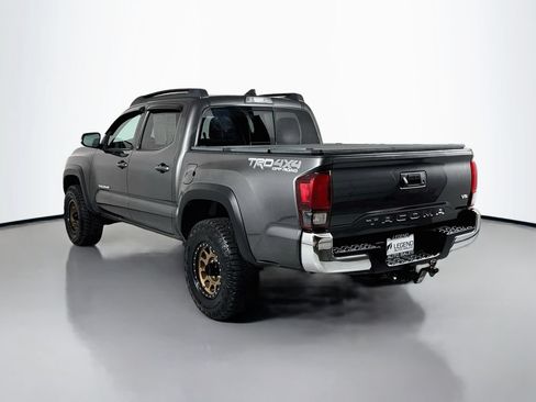 Used 2019 Toyota Tacoma TRD Off-Road AWD/4WD image 7