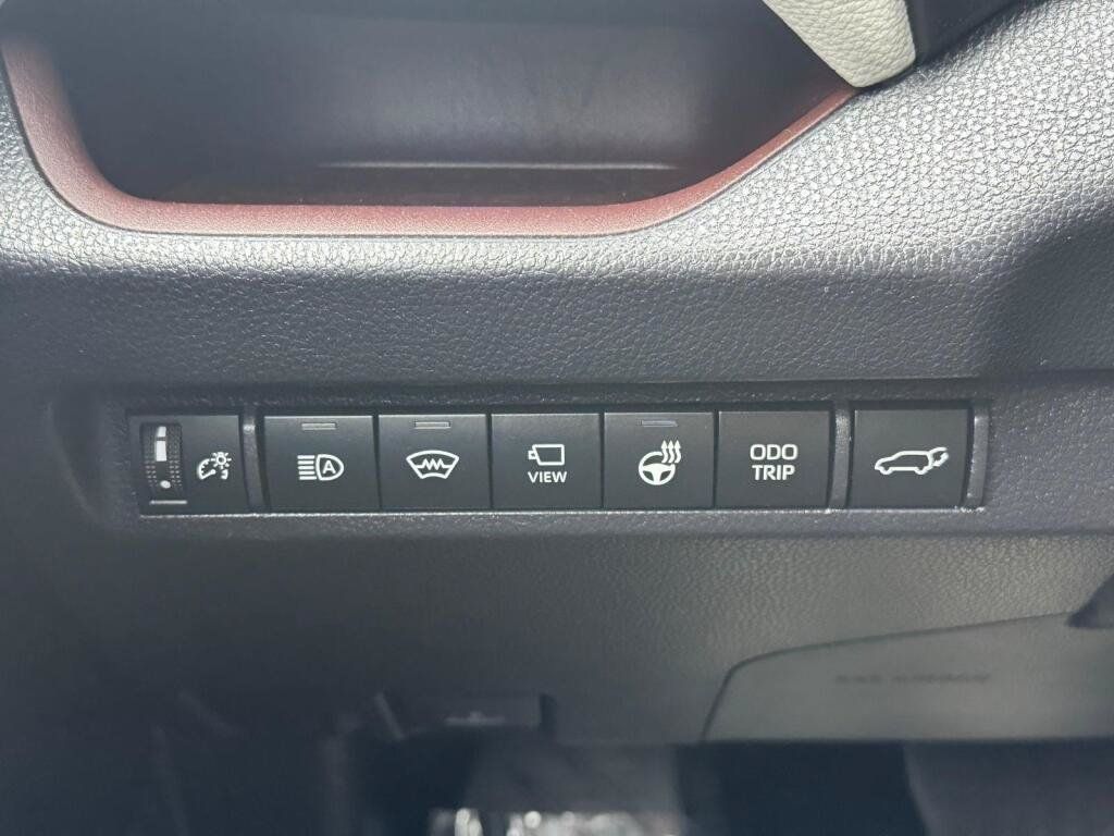Certified 2025 Toyota RAV4 Limited w/ Advanced Technology Package AWD/4WD image 15
