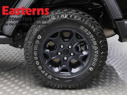 Used 2023 Jeep Wrangler Unlimited w/ Cold Weather Group AWD/4WD image 8
