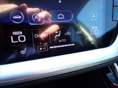 Used 2020 Subaru Outback Premium AWD/4WD image 18
