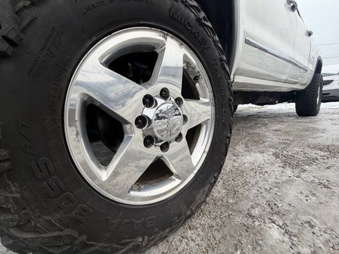 Used 2015 GMC Sierra 2500 SLT w/ Duramax Plus Package image 3