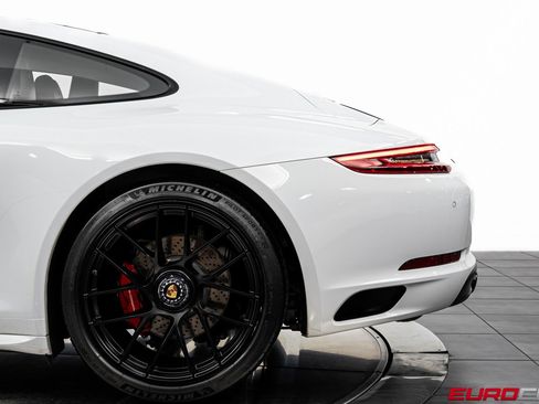 Used 2019 Porsche 911 GT3 RS image 16