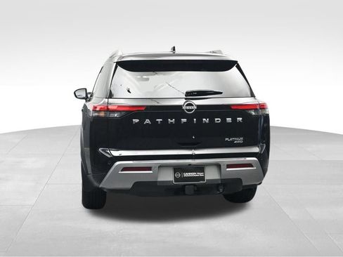 Used 2024 Nissan Pathfinder Platinum w/ Cargo Package AWD/4WD image 4